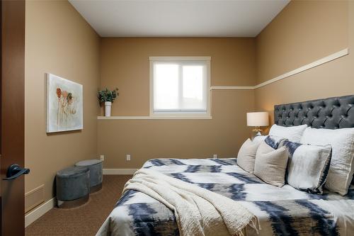 1958 Hidden Lake Place, Kelowna, BC - Indoor Photo Showing Bedroom