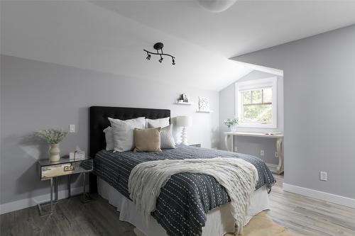 1958 Hidden Lake Place, Kelowna, BC - Indoor Photo Showing Bedroom