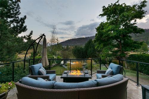 1958 Hidden Lake Place, Kelowna, BC - Outdoor