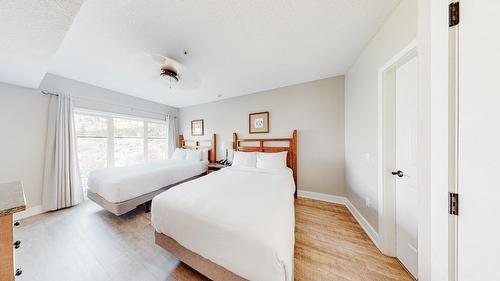 124A-1200 Rancher Creek Road, Osoyoos, BC - Indoor Photo Showing Bedroom