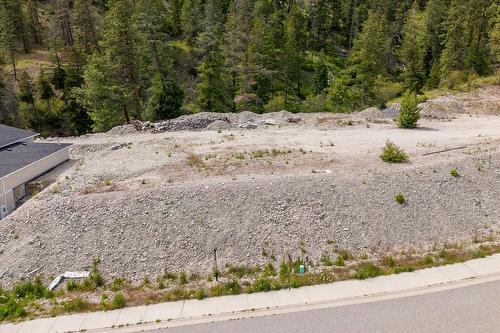 6037 Gerrie Road, Peachland, BC - Outdoor