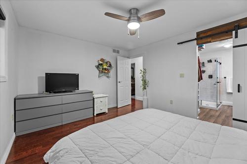 3430 Silverberry Road, Kelowna, BC - Indoor Photo Showing Bedroom