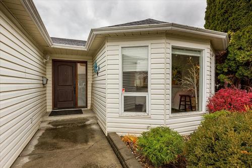 3430 Silverberry Road, Kelowna, BC - Outdoor