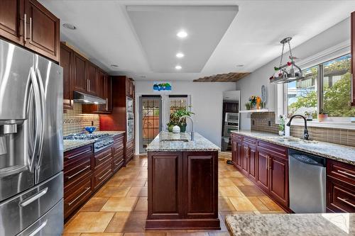 3430 Silverberry Road, Kelowna, BC - Indoor Photo Showing Kitchen With Stainless Steel Kitchen