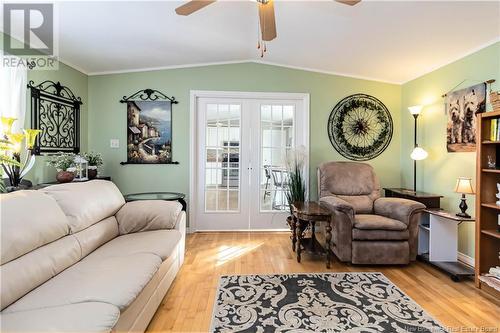 18 Aspenwood Street, Moncton, NB - Indoor Photo Showing Living Room