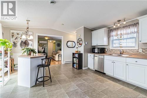 18 Aspenwood Street, Moncton, NB - Indoor Photo Showing Kitchen