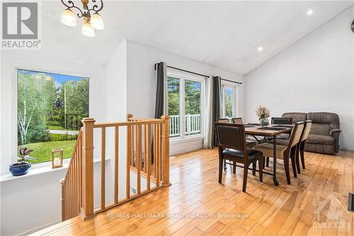 5055 Loggers Way, Ottawa, ON - Indoor Photo Showing Dining Room