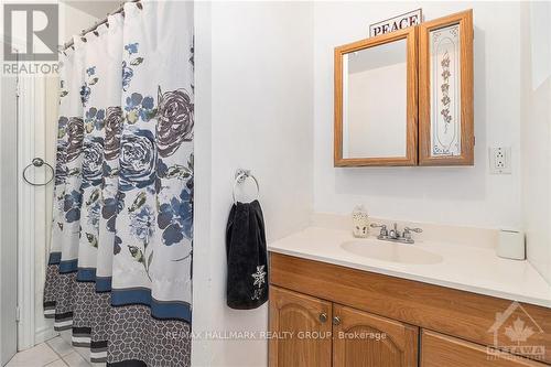 5055 Loggers Way, Ottawa, ON - Indoor Photo Showing Bathroom