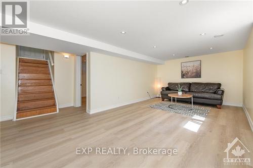 25 Oakview Avenue, Ottawa, ON - Indoor