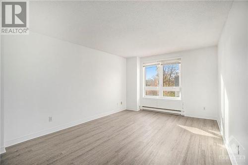 949 North River Road Unit#Ph4, Ottawa, ON - Indoor Photo Showing Other Room