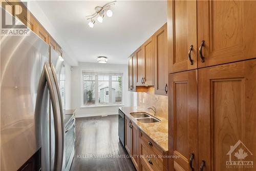 103 Mojave Crescent, Ottawa, ON - Indoor Photo Showing Kitchen With Double Sink