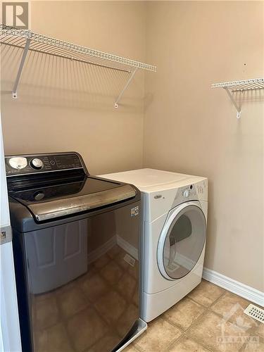 503 Rosehill Avenue, Stittsville, ON - Indoor Photo Showing Laundry Room