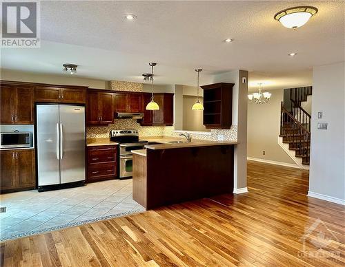 503 Rosehill Avenue, Stittsville, ON - Indoor Photo Showing Kitchen