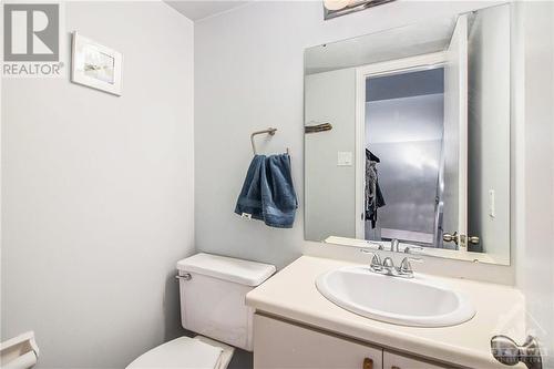 7 Armstrong Street Unit#15, Ottawa, ON - Indoor Photo Showing Bathroom