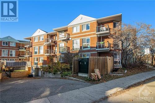 7 Armstrong Street Unit#15, Ottawa, ON - Outdoor