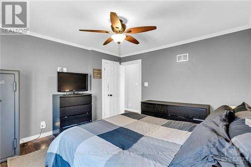 1241 Vancouver Avenue, Ottawa, ON - Indoor Photo Showing Bedroom