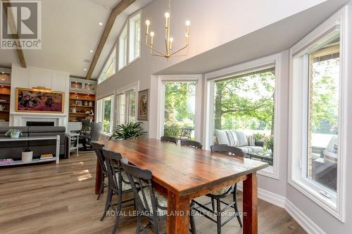 3045 Catherine Street, Thames Centre (Dorchester), ON - Indoor Photo Showing Dining Room