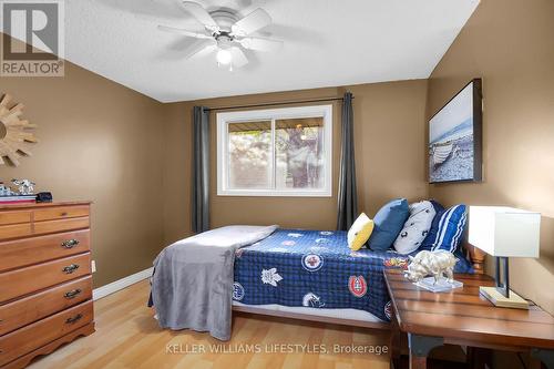 350 Highview Crescent, London, ON - Indoor Photo Showing Bedroom