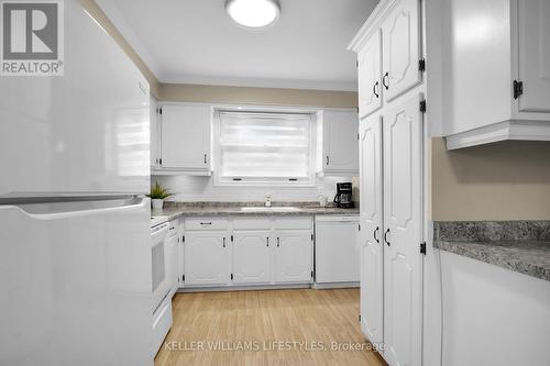 350 Highview Crescent, London, ON - Indoor Photo Showing Kitchen