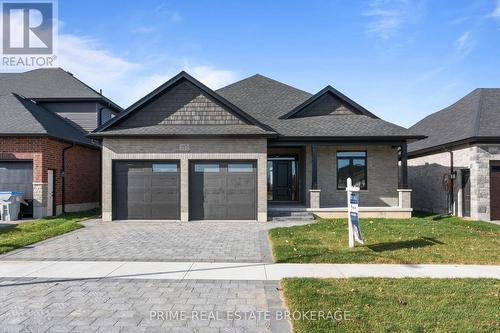 185 Collins Way, Strathroy-Caradoc (Caradoc), ON - Outdoor With Facade