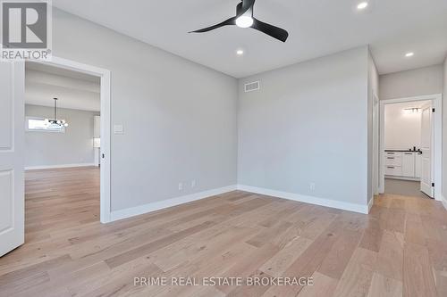 185 Collins Way, Strathroy-Caradoc (Caradoc), ON - Indoor Photo Showing Other Room