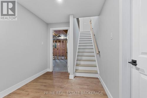 185 Collins Way, Strathroy-Caradoc (Caradoc), ON - Indoor Photo Showing Other Room