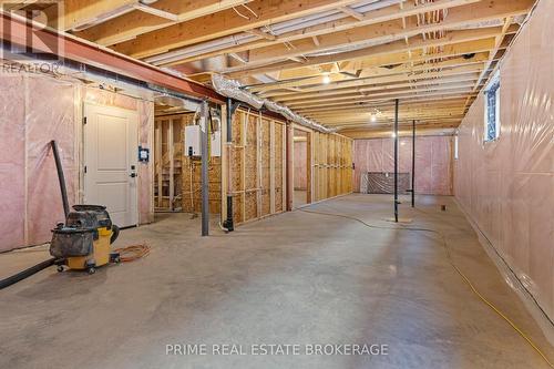 185 Collins Way, Strathroy-Caradoc (Caradoc), ON - Indoor Photo Showing Basement