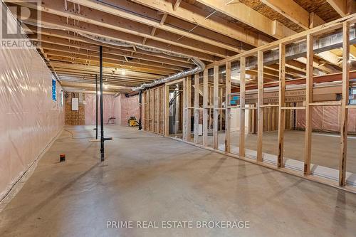 185 Collins Way, Strathroy-Caradoc (Caradoc), ON - Indoor Photo Showing Basement