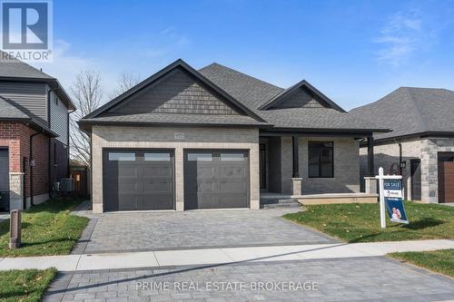 185 Collins Way, Strathroy-Caradoc (Caradoc), ON - Outdoor With Facade