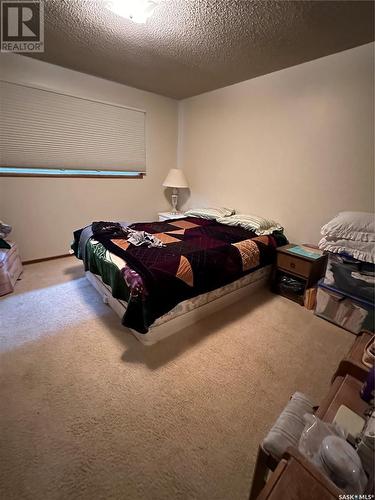 312 Macdonald Drive, Swift Current, SK - Indoor Photo Showing Bedroom