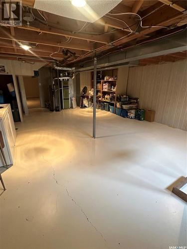 312 Macdonald Drive, Swift Current, SK - Indoor Photo Showing Basement