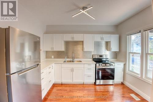 47 Livingston Street, Kingston (Central City East), ON - Indoor Photo Showing Kitchen