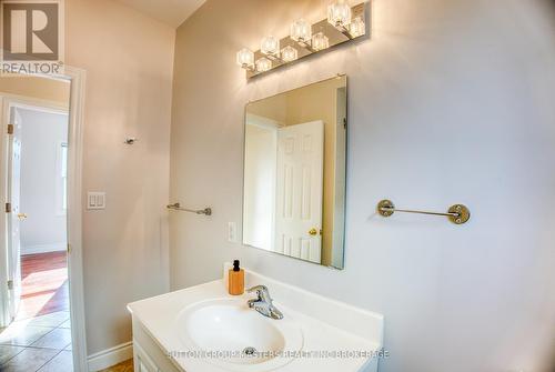 47 Livingston Street, Kingston (Central City East), ON - Indoor Photo Showing Bathroom