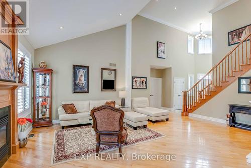 3750 Kalar Road, Niagara Falls (208 - Mt. Carmel), ON - Indoor Photo Showing Living Room With Fireplace