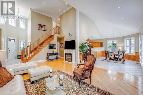 3750 Kalar Road, Niagara Falls (208 - Mt. Carmel), ON - Indoor Photo Showing Living Room With Fireplace