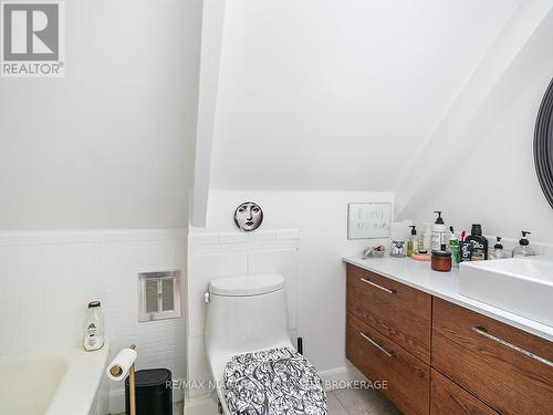 25 Lakeshore Road W, Port Colborne (Sugarloaf), ON - Indoor Photo Showing Bathroom