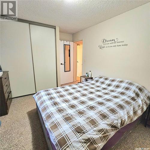 524 500 Olive Diefenbaker Drive, Prince Albert, SK - Indoor Photo Showing Bedroom