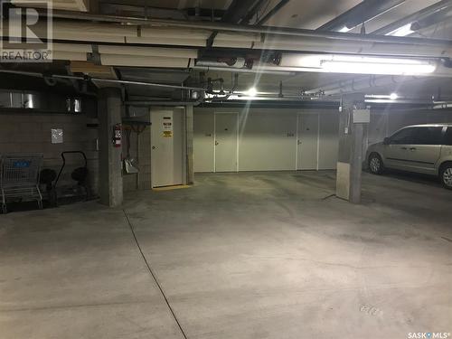 114 2300 Tell Place, Regina, SK - Indoor Photo Showing Garage