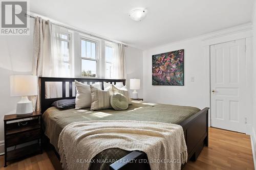 89 Louisa Street, St. Catharines (451 - Downtown), ON - Indoor Photo Showing Bedroom