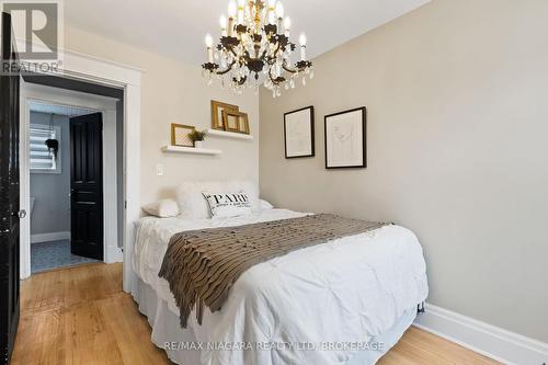 89 Louisa Street, St. Catharines (451 - Downtown), ON - Indoor Photo Showing Bedroom