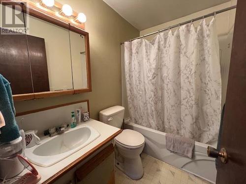 8016 97Th Street, Osoyoos, BC - Indoor Photo Showing Bathroom