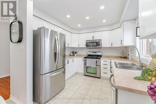 59 Decourcy-Ireland Circle, Ajax, ON - Indoor Photo Showing Kitchen With Stainless Steel Kitchen With Double Sink