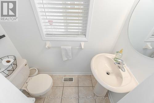 59 Decourcy-Ireland Circle, Ajax, ON - Indoor Photo Showing Bathroom