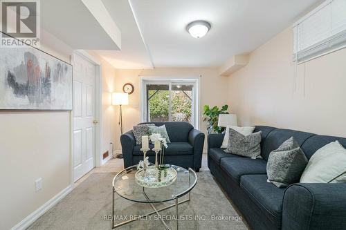 59 Decourcy-Ireland Circle, Ajax, ON - Indoor Photo Showing Living Room