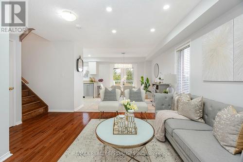 59 Decourcy-Ireland Circle, Ajax, ON - Indoor Photo Showing Living Room