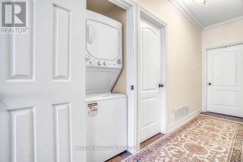 119 Blackthorn Drive, Vaughan, ON - Indoor Photo Showing Laundry Room