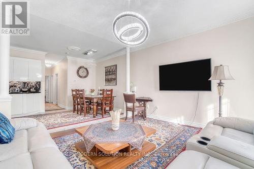 119 Blackthorn Drive, Vaughan, ON - Indoor Photo Showing Living Room