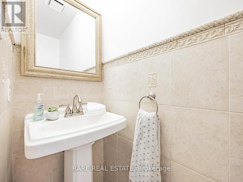 5 Mabley Crescent, Vaughan, ON - Indoor Photo Showing Bathroom