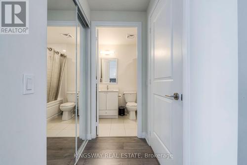 2815 - 35 Watergarden Drive, Mississauga, ON - Indoor Photo Showing Bathroom