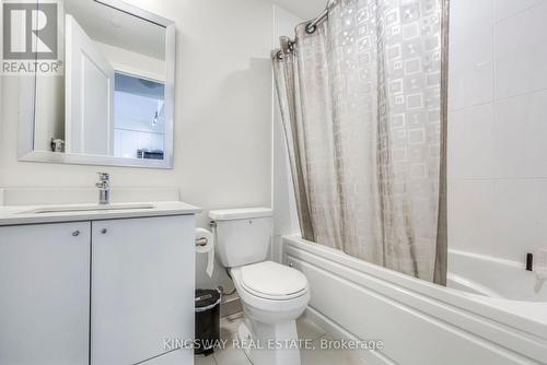 2815 - 35 Watergarden Drive, Mississauga, ON - Indoor Photo Showing Bathroom